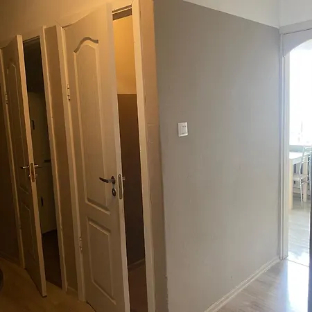 Apartman Kalmari 16
